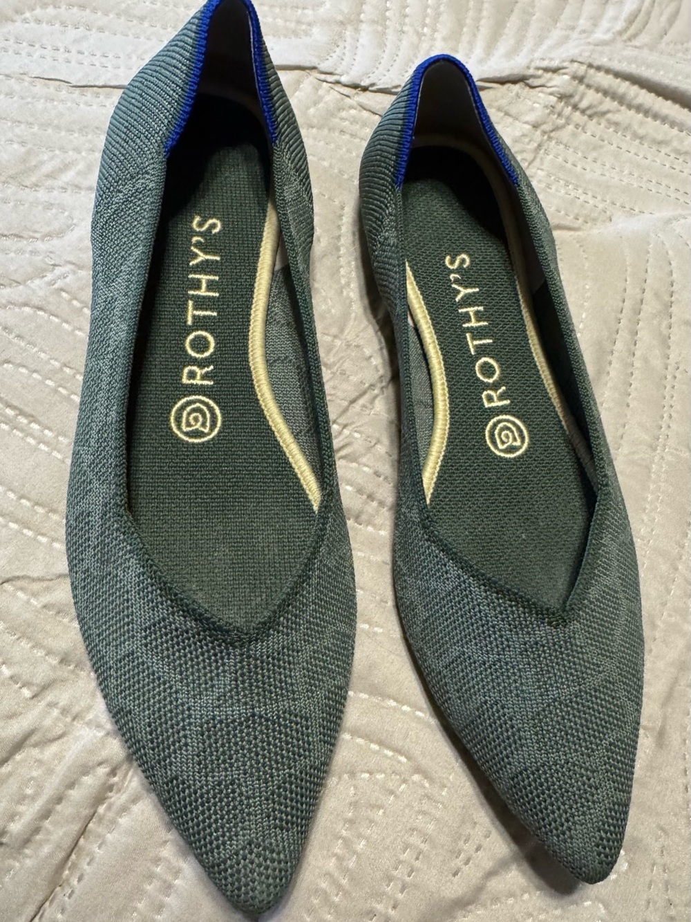 Rothy's Women’s Pointed Knit Flats in Olive Green Sz 7.5 Like New